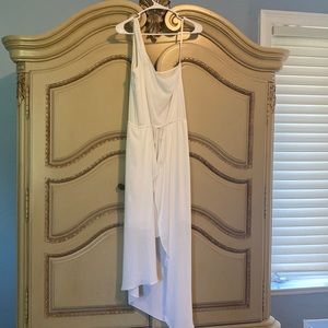BCBGMaxAzria White Asymmetrical One-Shoulder Dress with Draped Hem